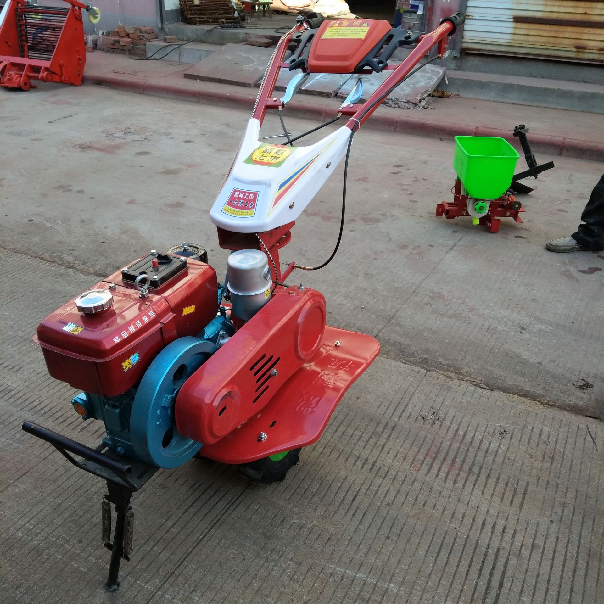 批发汽油除草趟地机山地茶园松土追肥机坡地独轮柴油微耕机