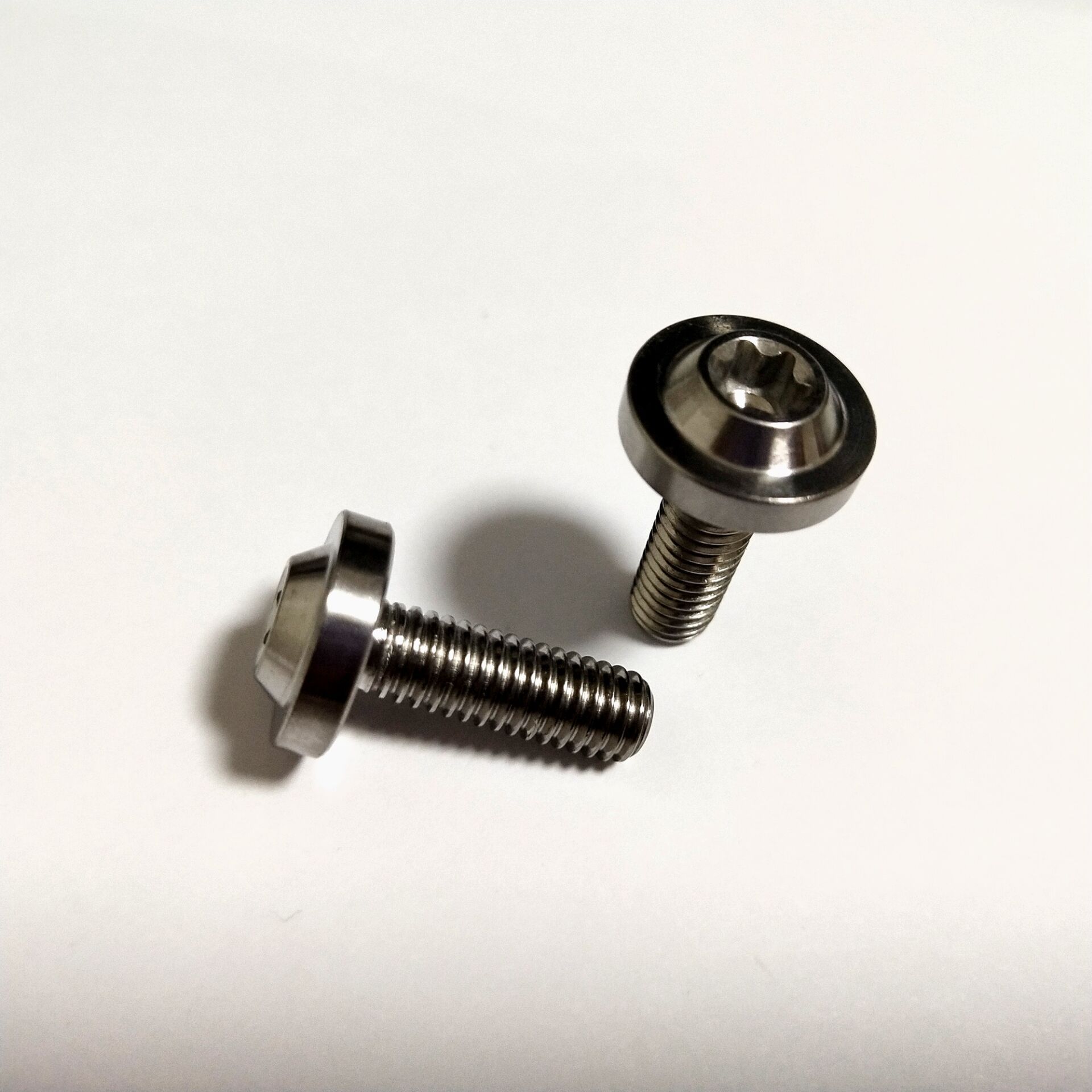 现货库存 m6x30 钛合金tc4热锻打成型螺丝 5.5元