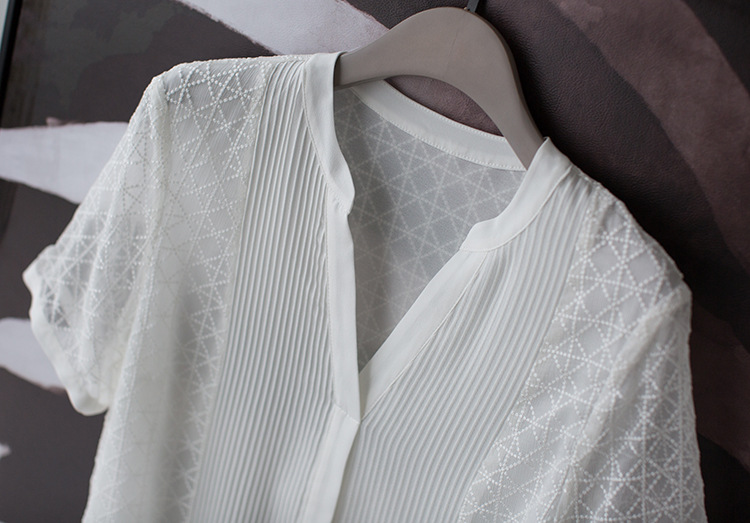 凤舞丝路 2018女装衬衫几何线条牙签褶真丝上衣气质v领女式衬衫