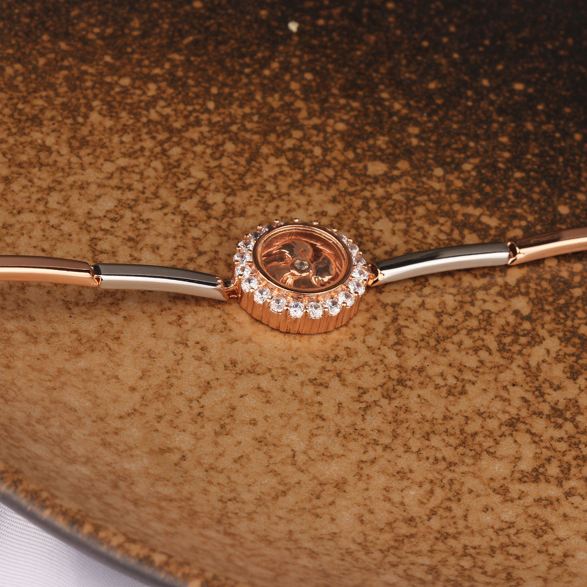 天莱妮新款 时来运转风车手链 镶钻玫瑰金东南亚特色手饰品