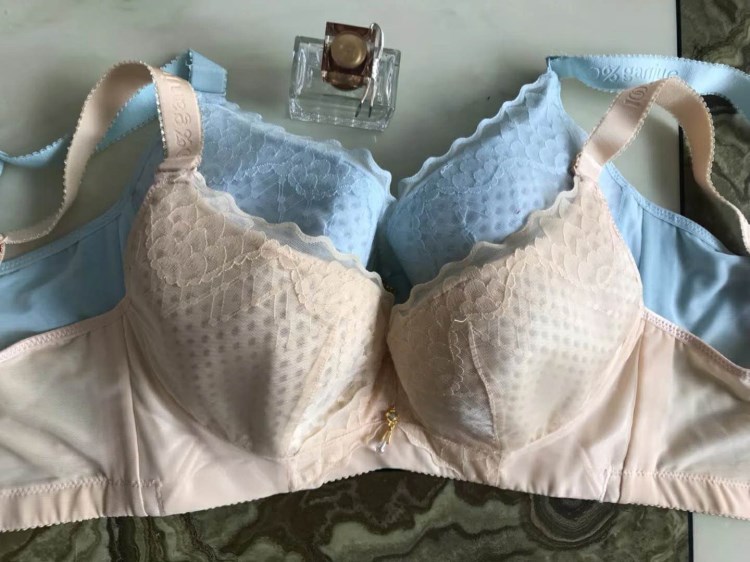 一线品牌特价文胸无钢圈胸罩聚拢调整型内衣欢迎网红直播卖货