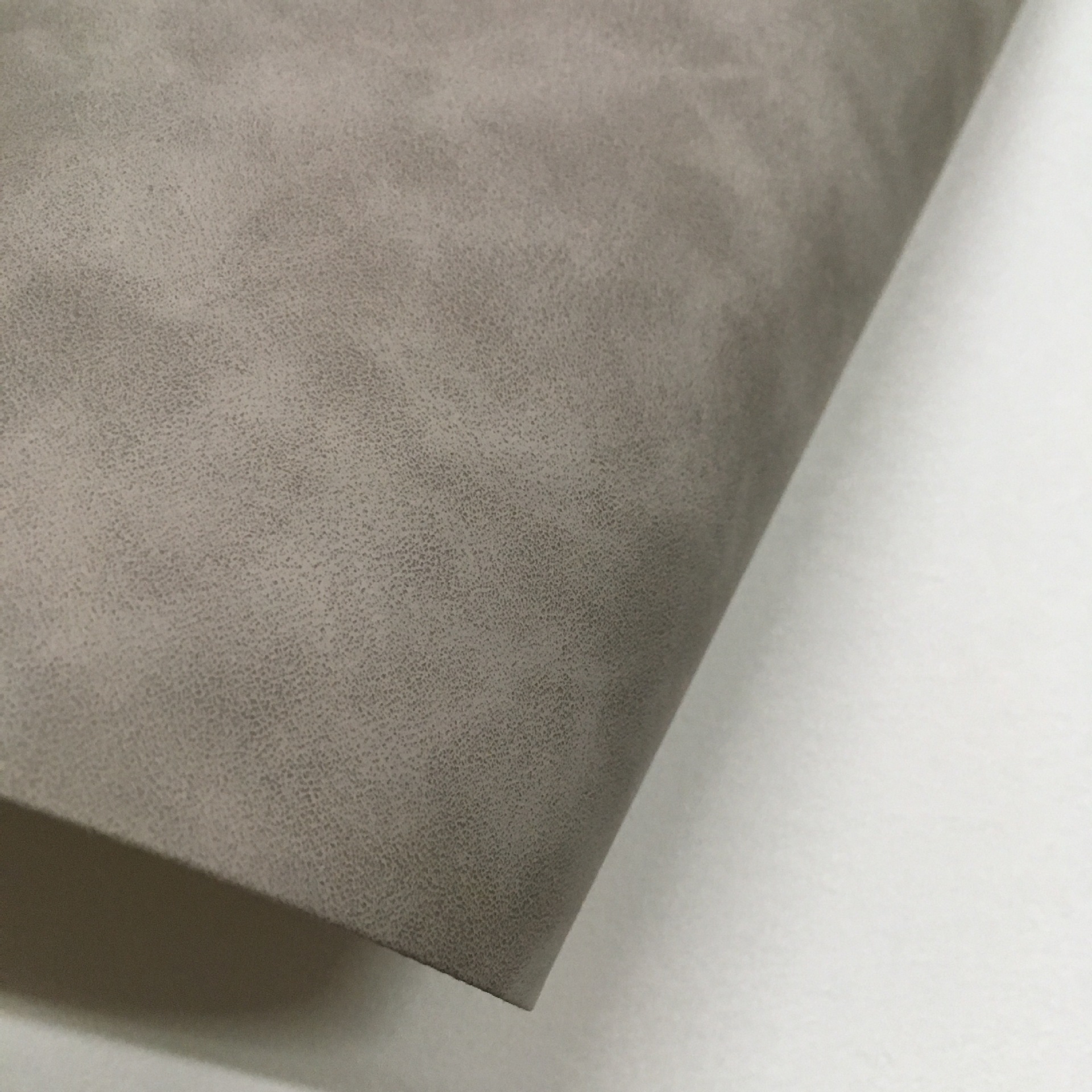 5mm厚水刺底布无纺布底磨砂面羊巴革pu皮革