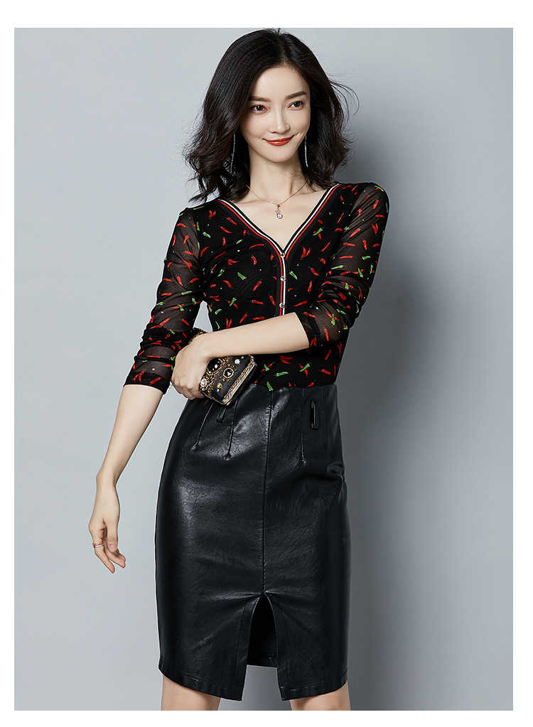 女式t恤-v领印花修身显瘦网纱打底衫2018秋冬新款时尚百搭大码t恤上衣