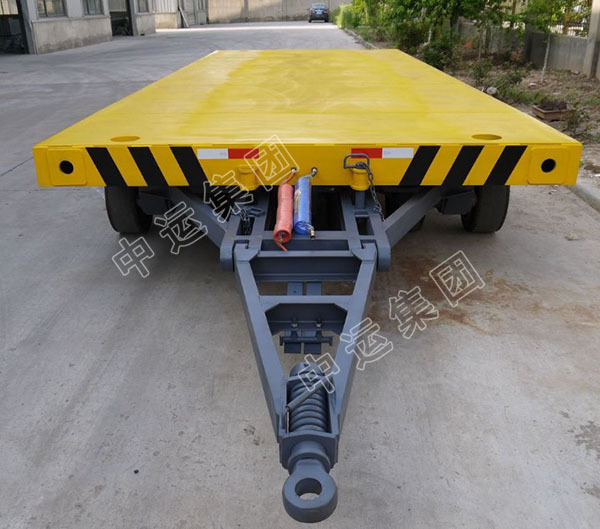 牵引形式:矩形管牵引架(带弹簧防坠落装置及缓冲装置)或其他定制牵引