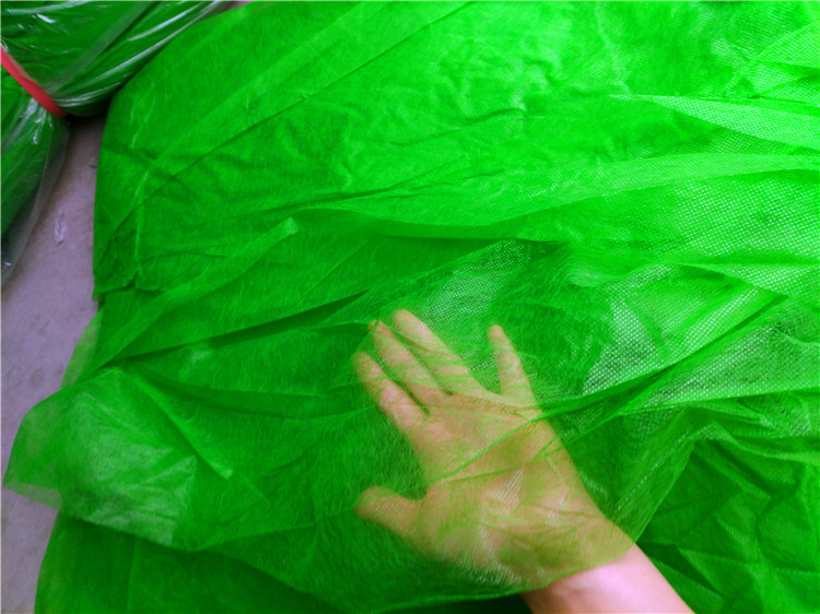 厂家绿色建筑工程盖土防尘无纺布 斜坡绿色盖土布批发