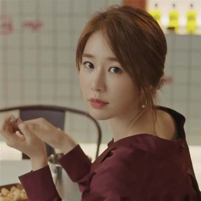 2019韩剧鬼怪刘仁娜sunny衬衫酒红色丝质长袖衬衣