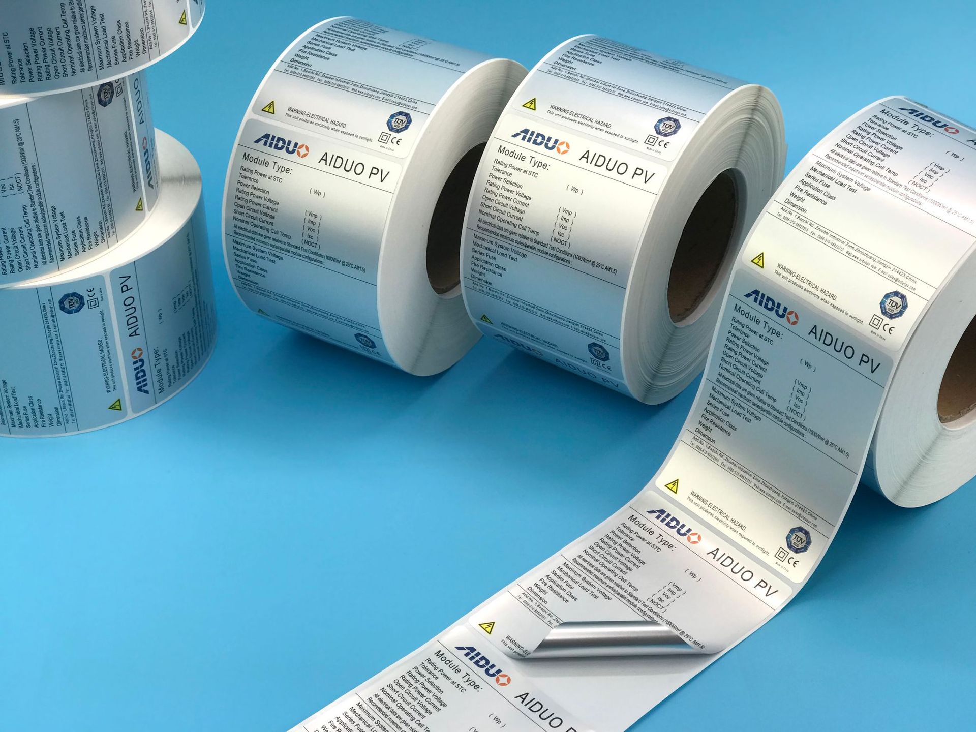 印刷厂家太阳能电子电器光伏哑银pet不干胶标签卷装亚银标签定做