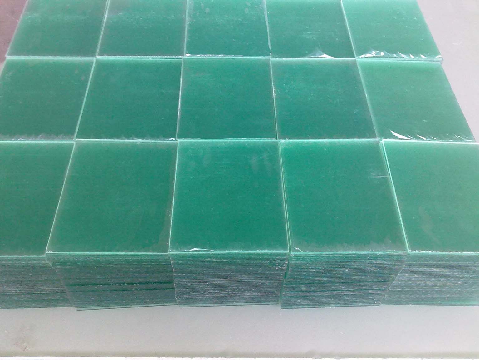 厂家直销透pvc塑料片印刷磨砂pet膜热转印膜离型膜电子彩色膜板材