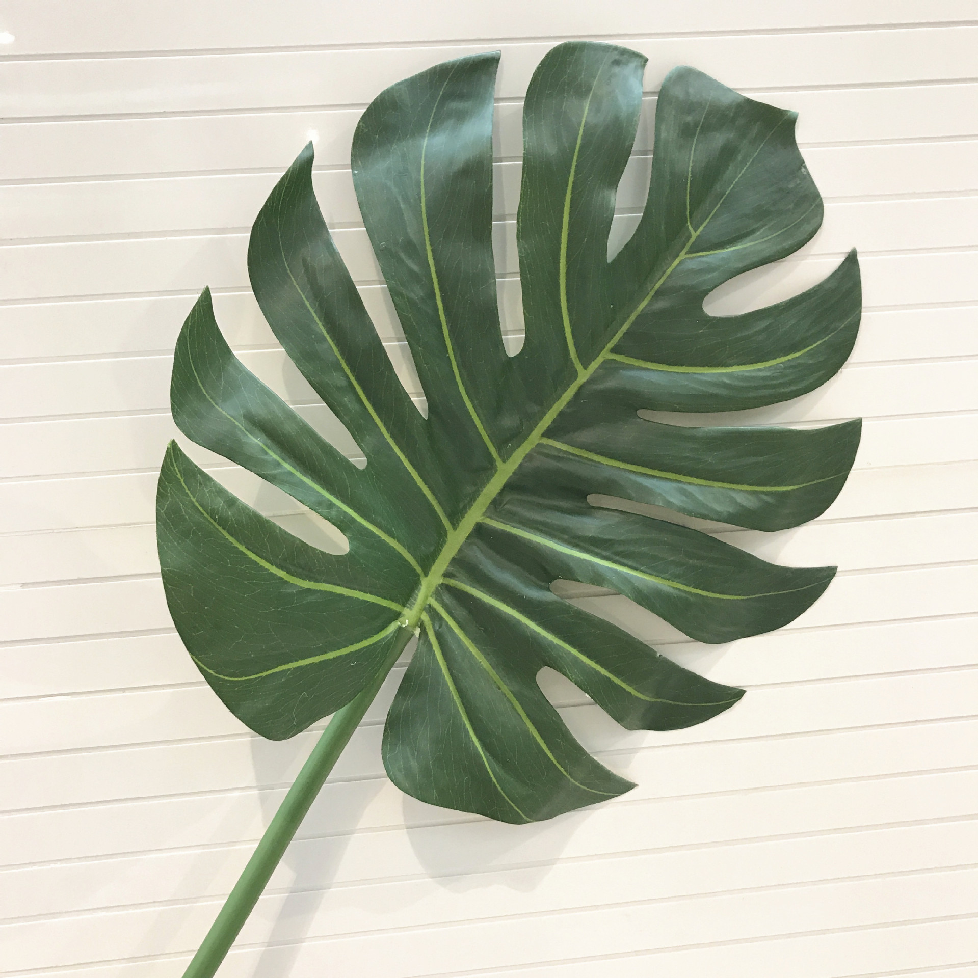 批发仿真植物手感龟背叶 插花配件 单片叶子 植物墙配材 家居装饰