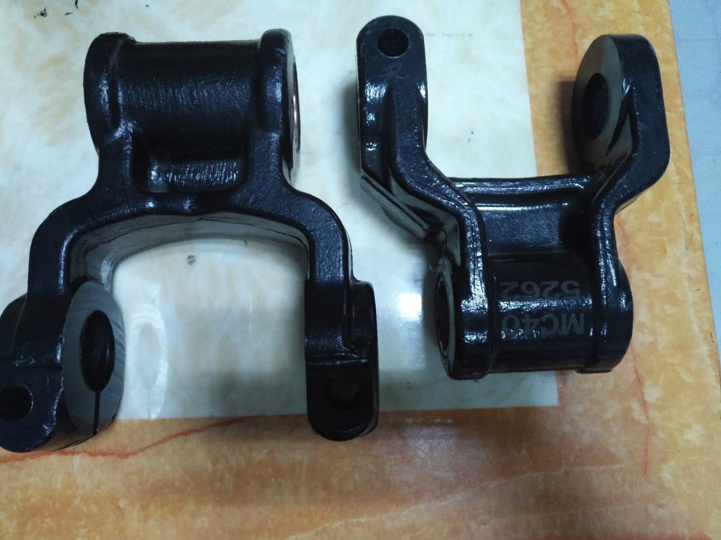 钢板 吊耳 适用于 五十铃 锻造 forging spring shackle