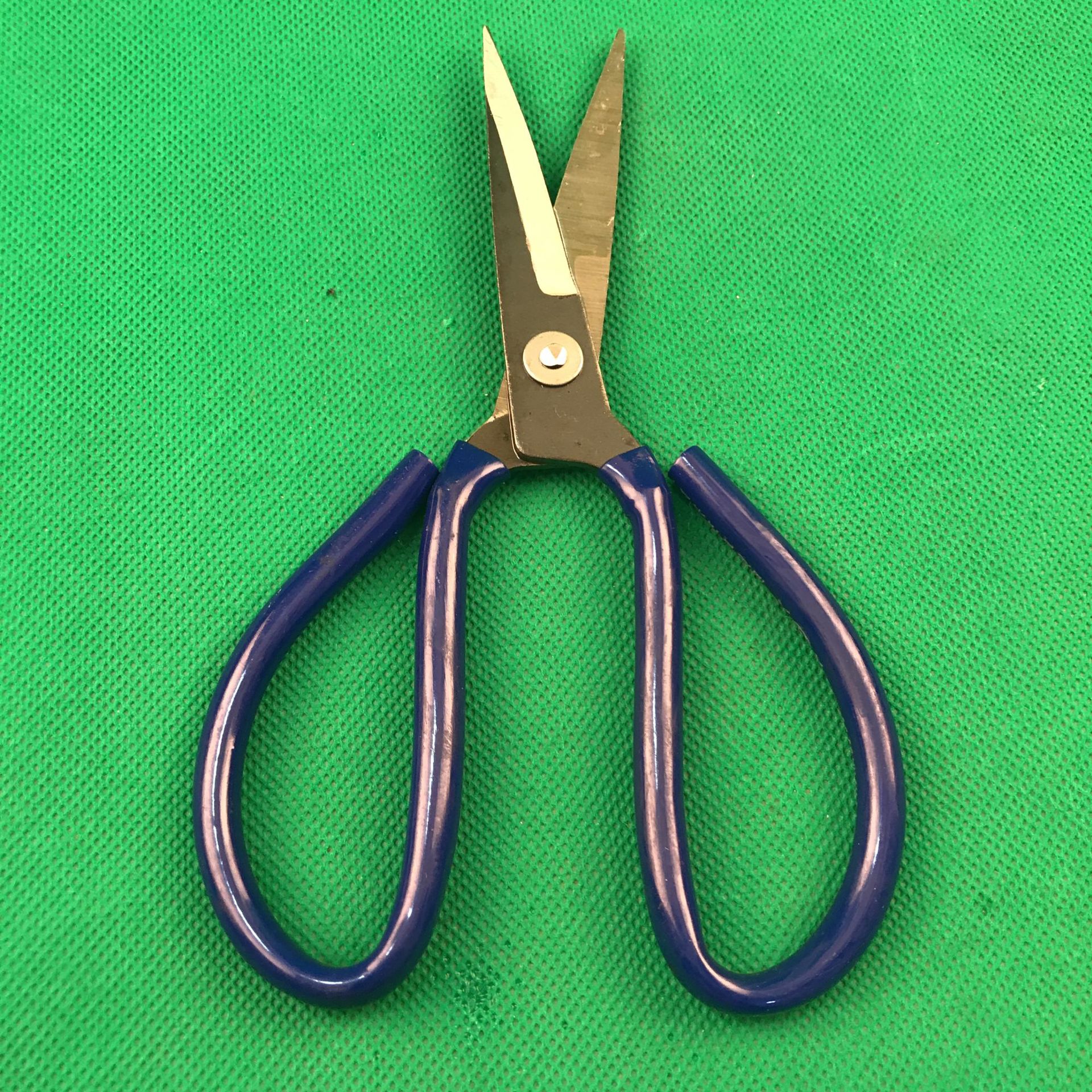 2元店尖头小剪刀剪纸厨房民用家用剪子电镀防锈剪摆地摊货源批发