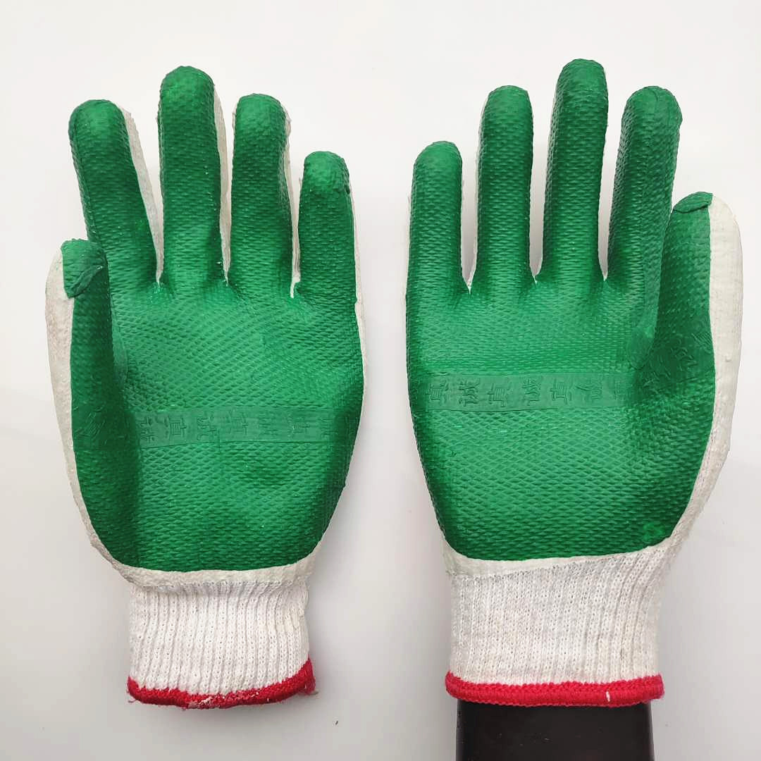 厂供应小帮手牌胶片手套硬胶劳保手套机械制造手套工地用橡胶手套