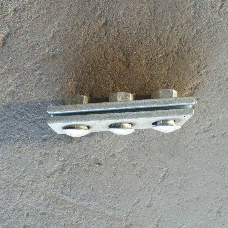 镀锌三眼双槽夹板 通信线路铁件 电力通信器材 钢绞线紧固夹板