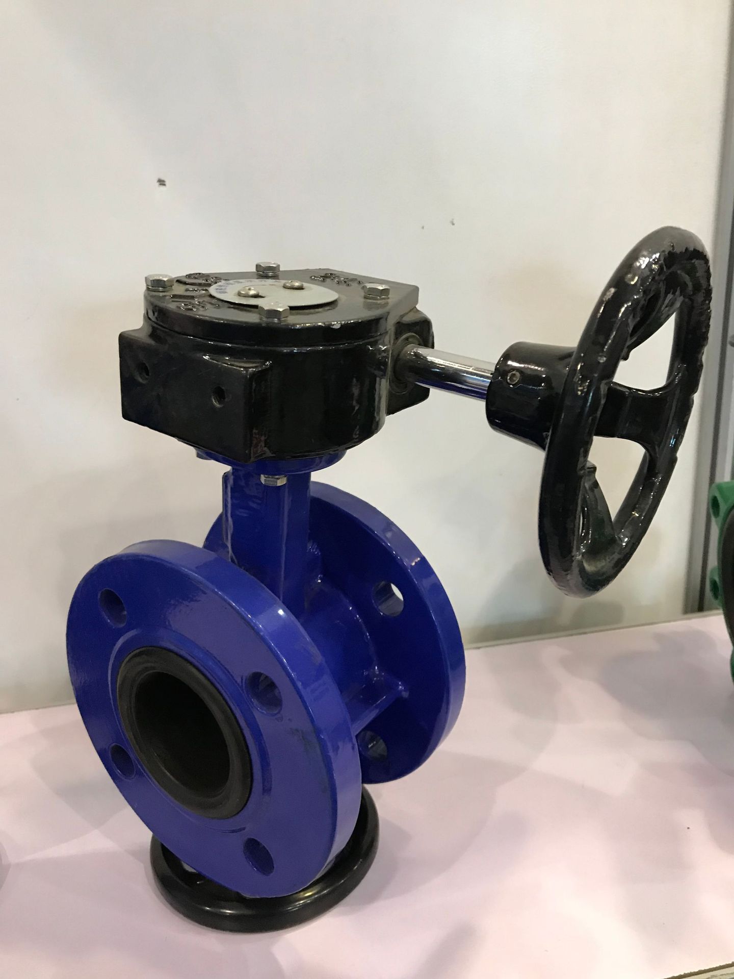 供应多规格法兰蝶阀门 d341x-16涡轮软密封法兰蝶阀 厂家直销