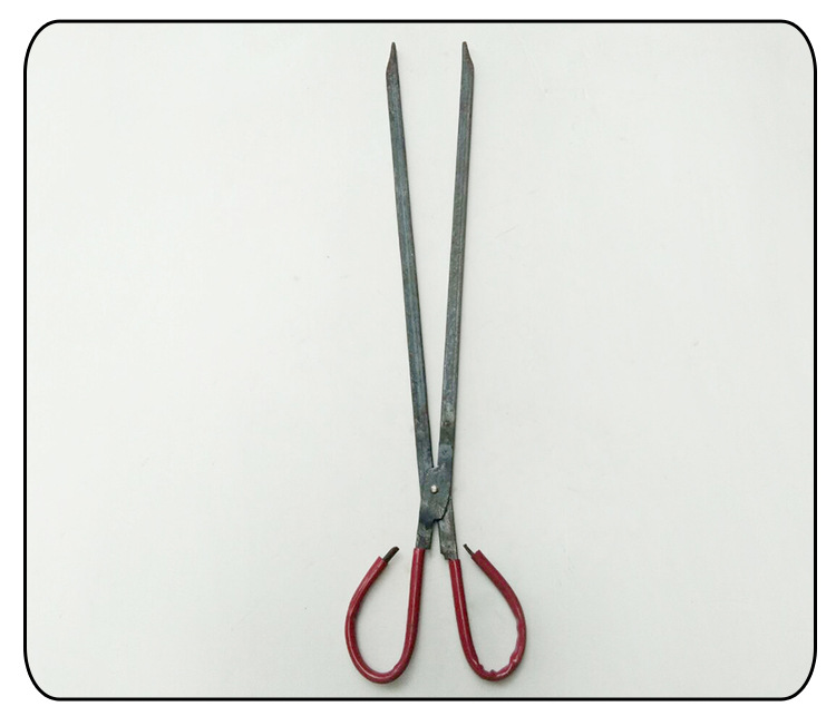 地摊热卖火钳 煤夹 烧烤工具 蜂窝煤火红胶柄火钳 烧柴捡垃圾夹子