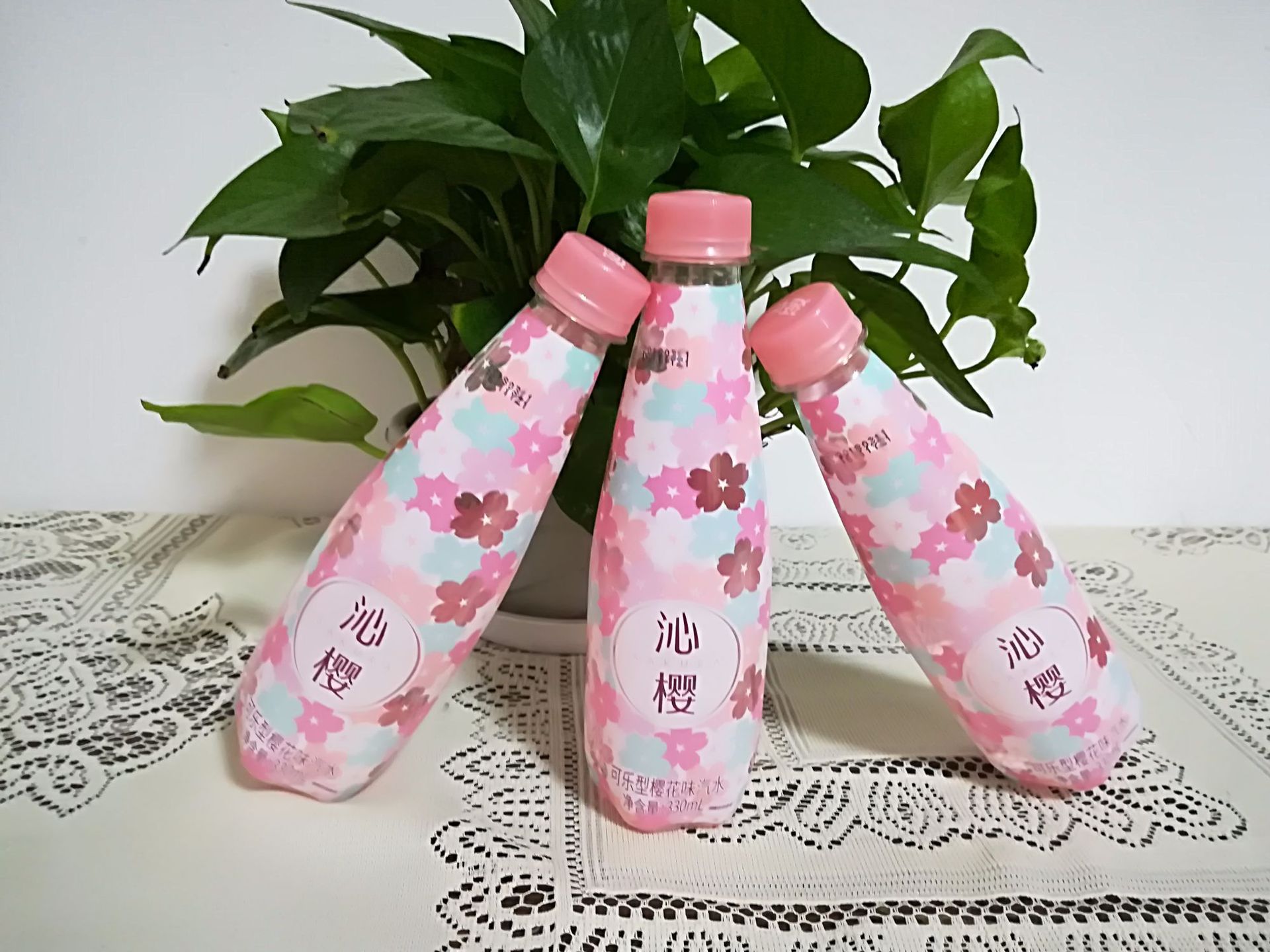 延中盐汽水 沁樱可乐型樱花味汽水330ml*12瓶18年新货 新品上市