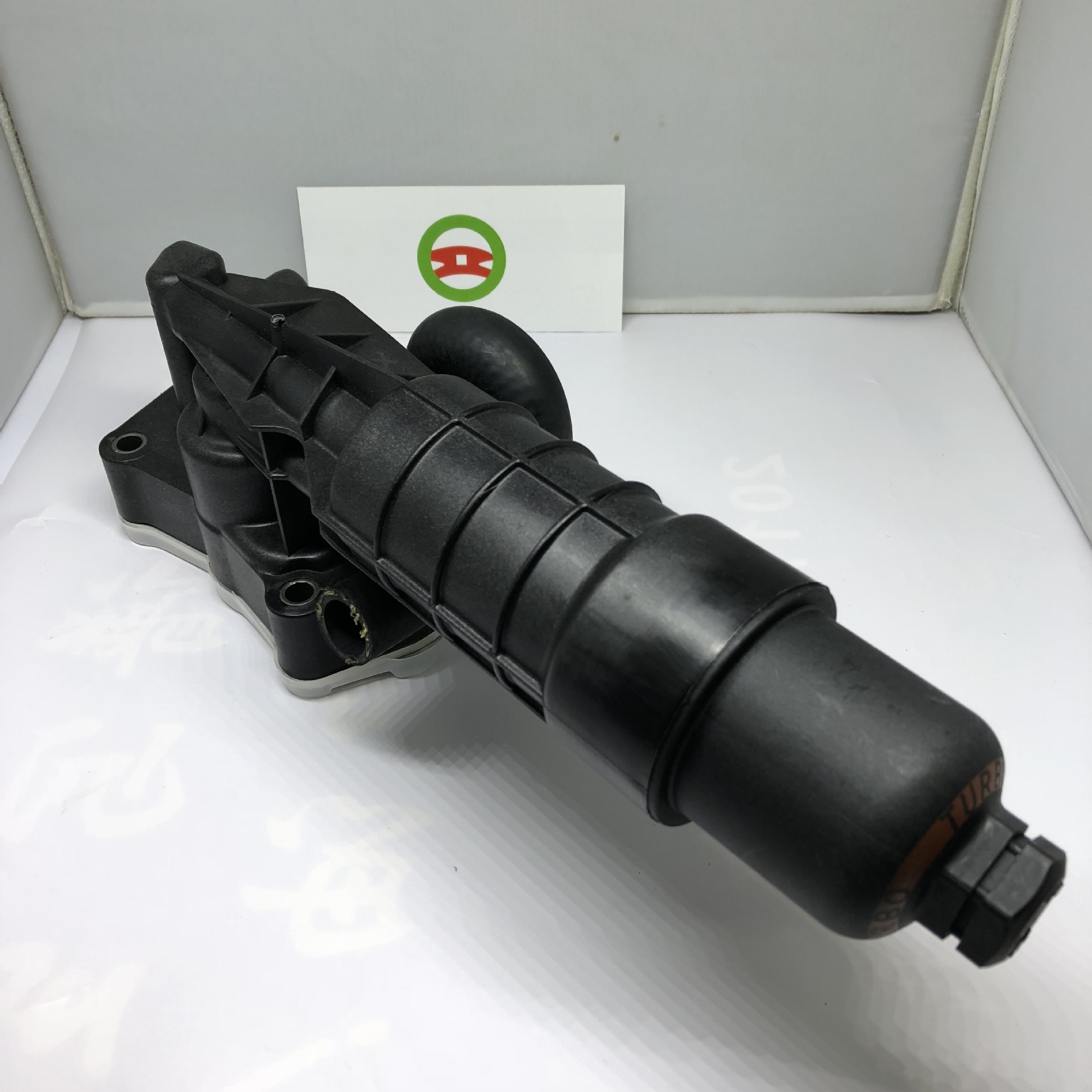 汽车机油滤总成 适用奔驰c级w204e级w212r172 机油滤清器润滑冷却