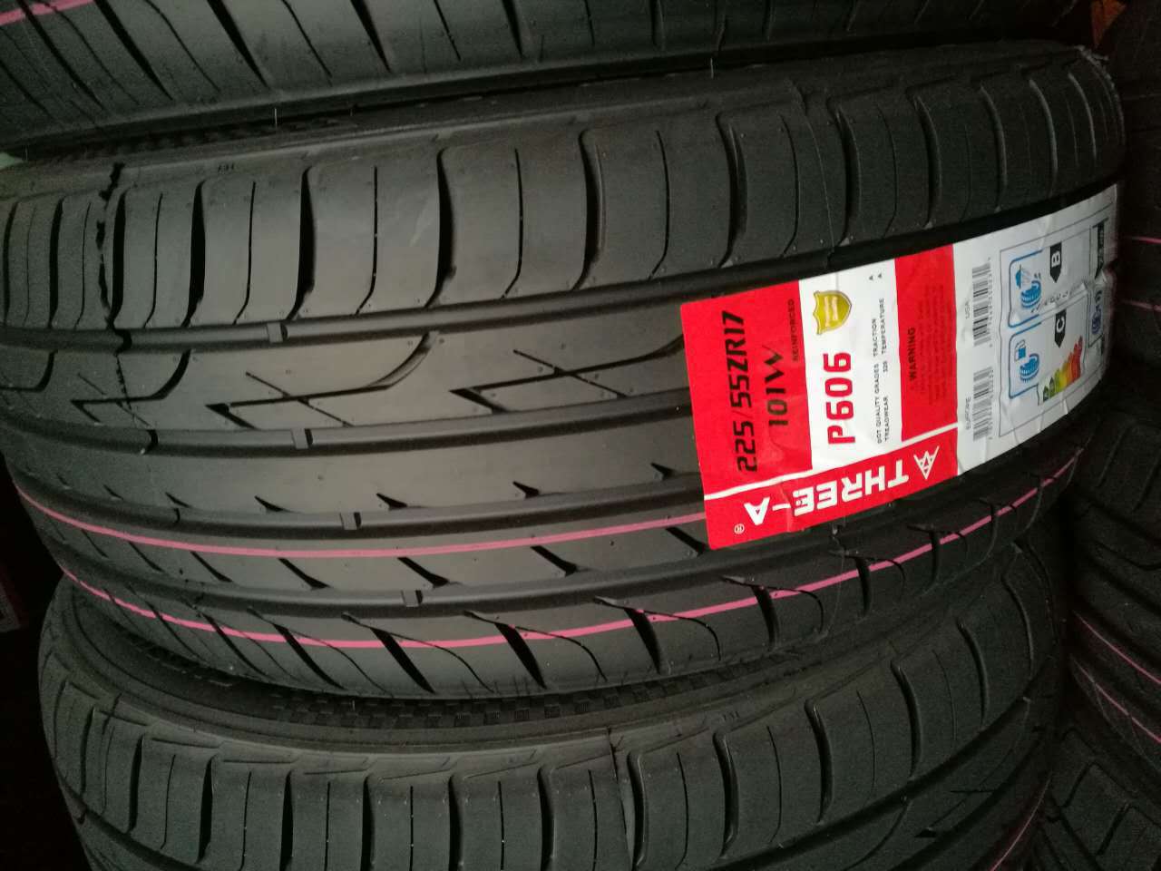 厂家批发three-a三a全新轮胎直销汽车胎215/55r16 97w 215 55 16
