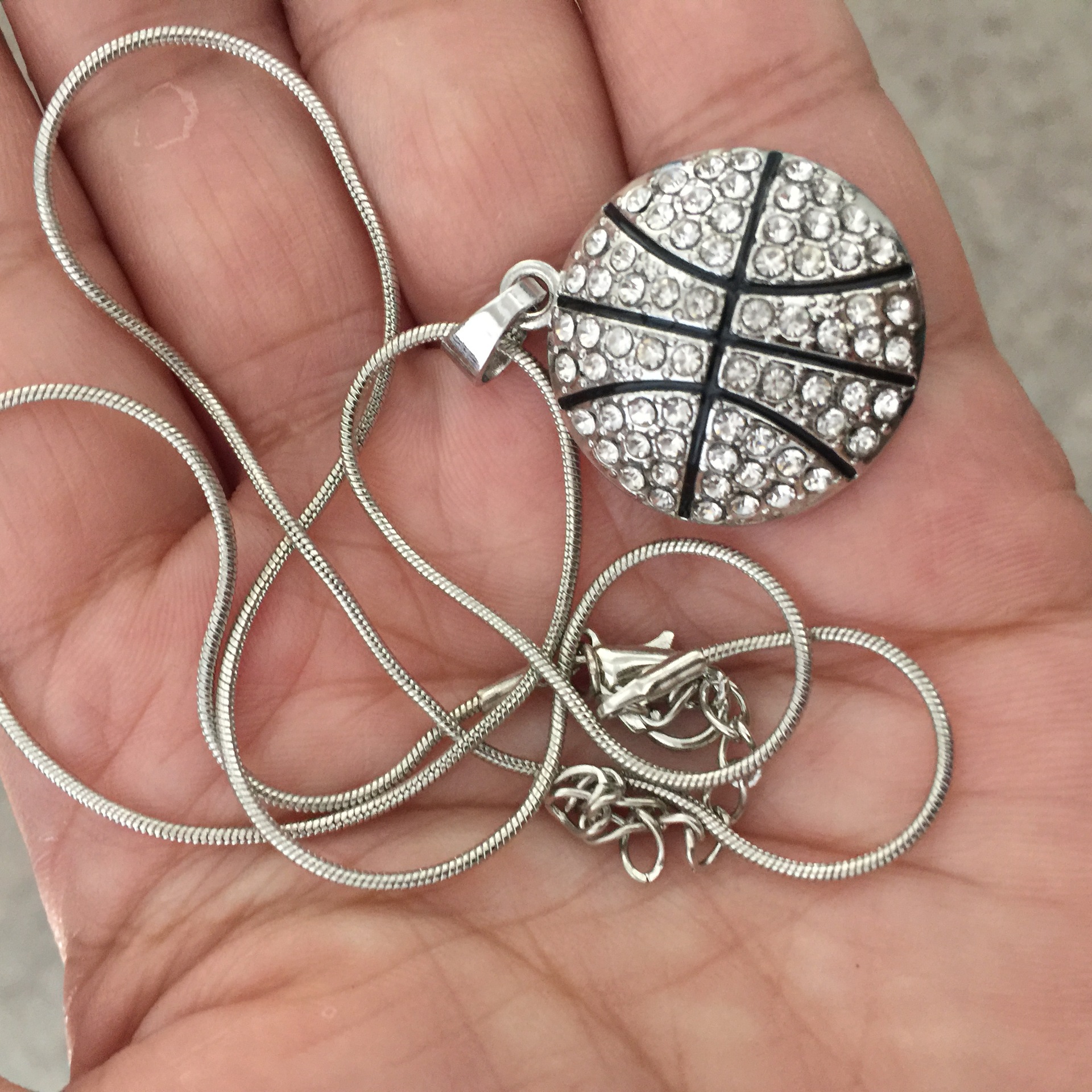 新款欧美时尚衣服配饰合金镶钻篮球运动项链