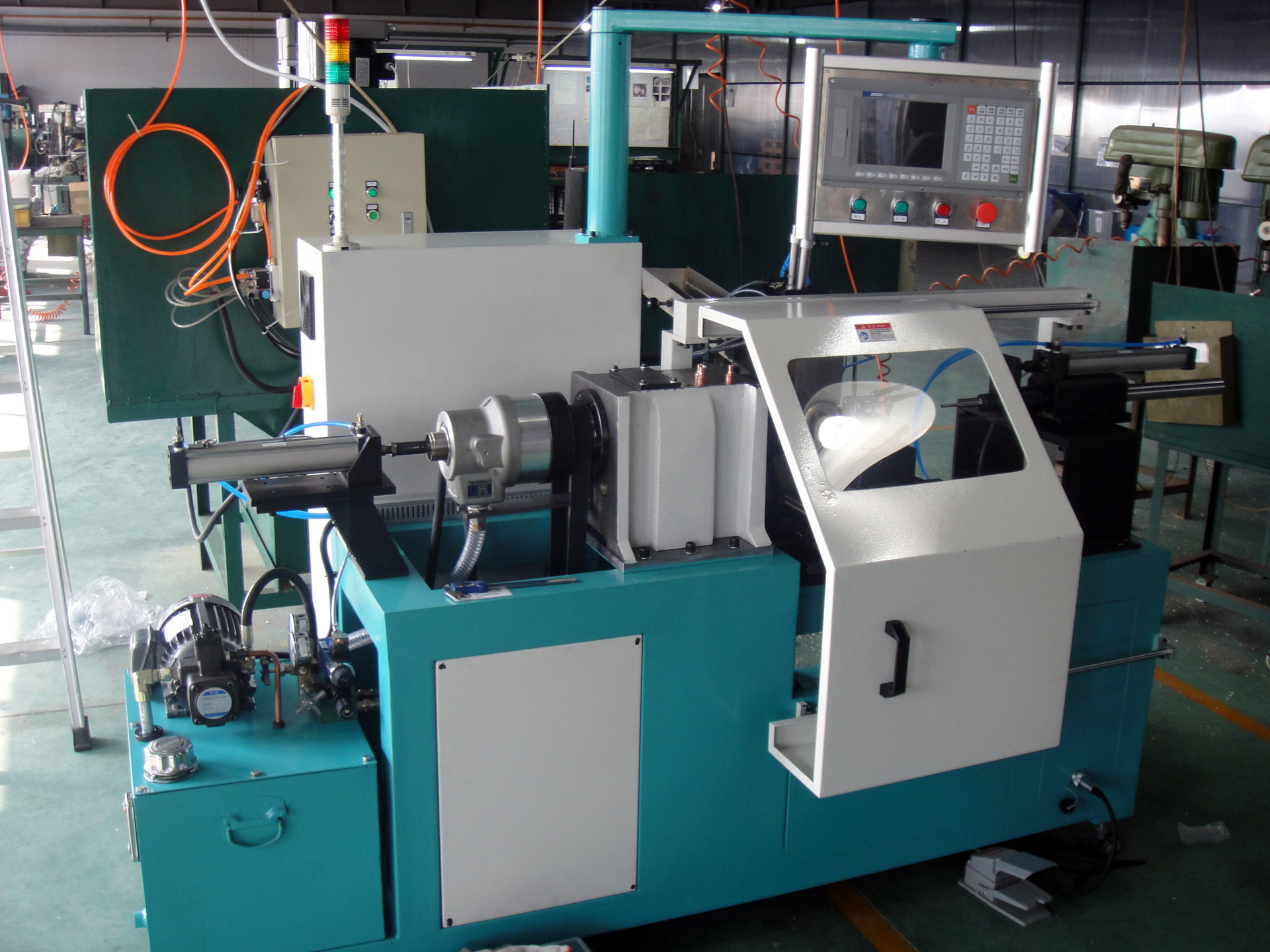 线棒铝管铜棒管子铁棒u型管喇叭口薄管旋压机加工设备机器