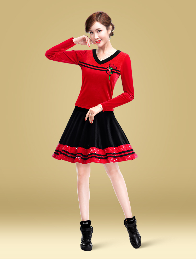 广场舞服装女套装新款秋冬季金丝绒中老年女跳蹈舞衣裙子
