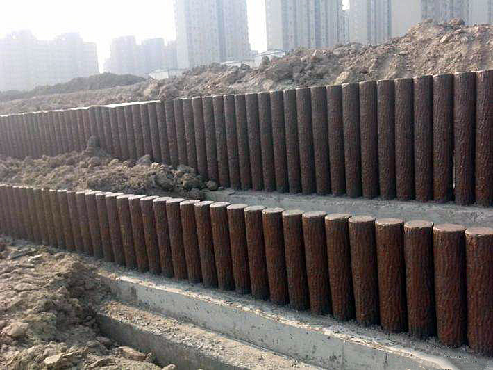 水泥仿木护岸桩 河道护岸桩 防护桩 混凝土仿木护栏 水泥仿木栏杆