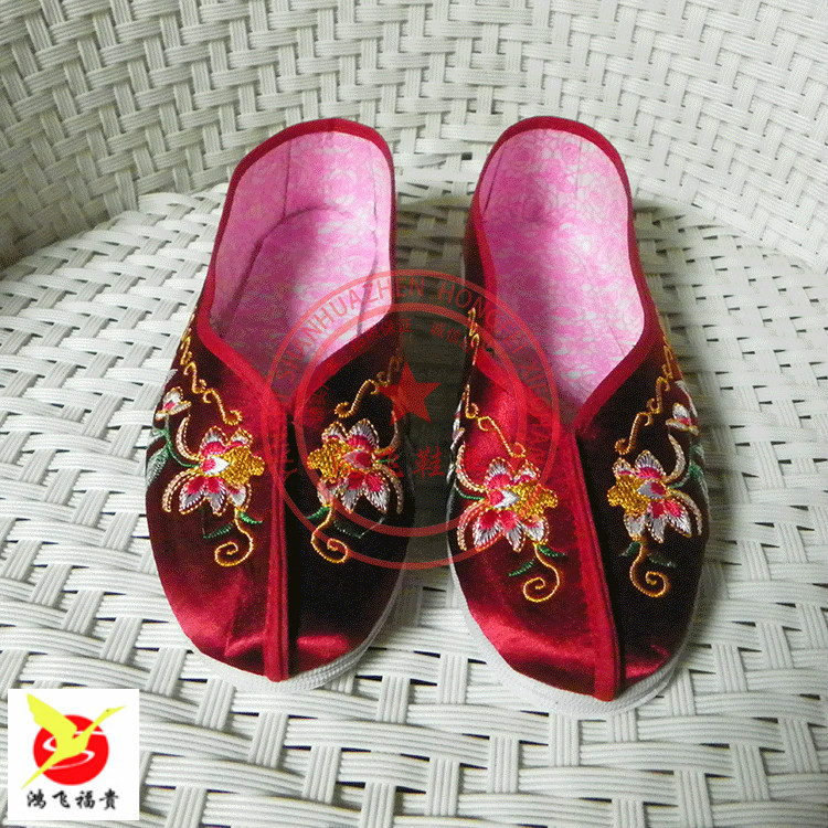 殡葬用品之鸿飞寿鞋 千层底 绣长花布鞋 红色 黑色 量大从优