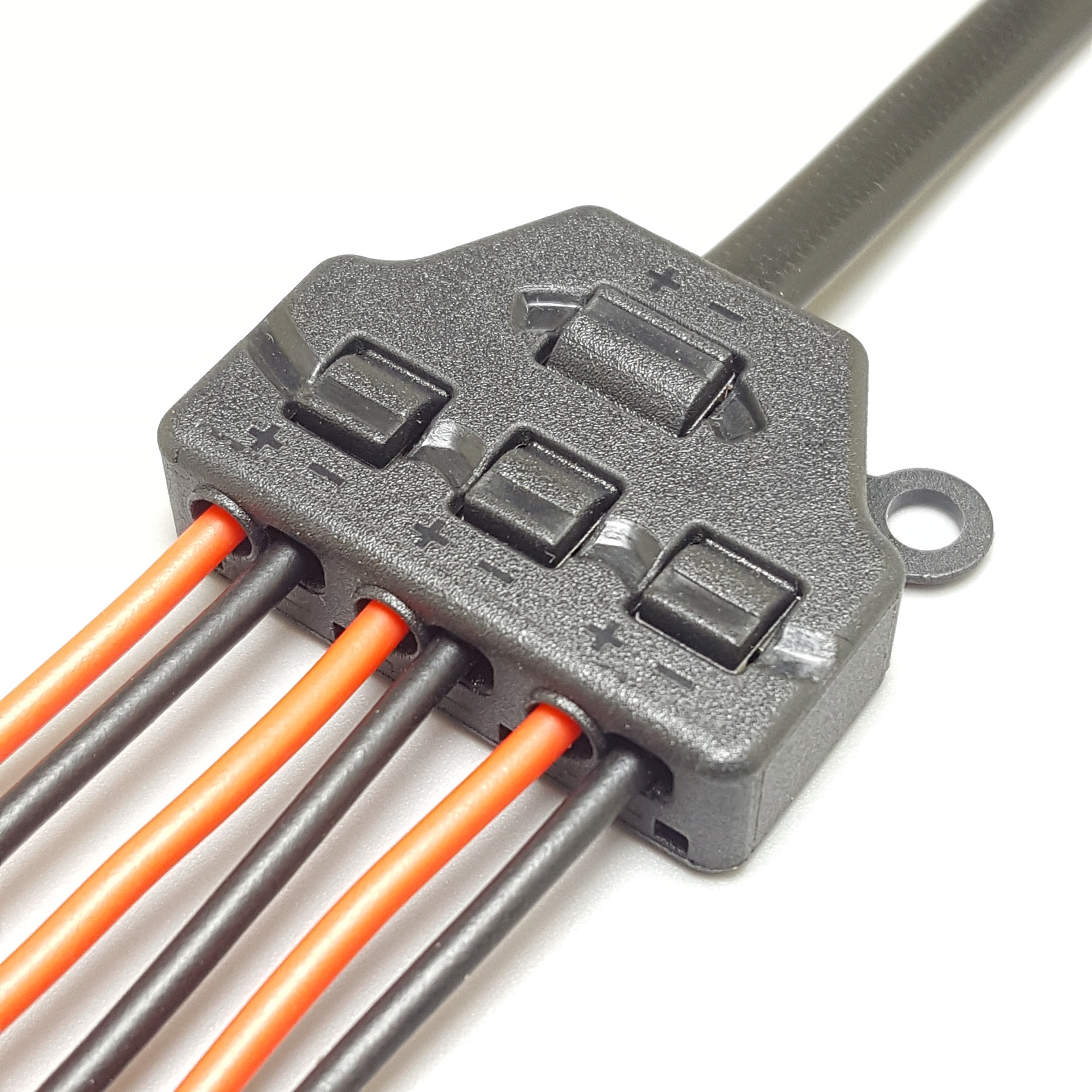 led分线器 一拖三并联分线器 按压卡式快速接线端子环保