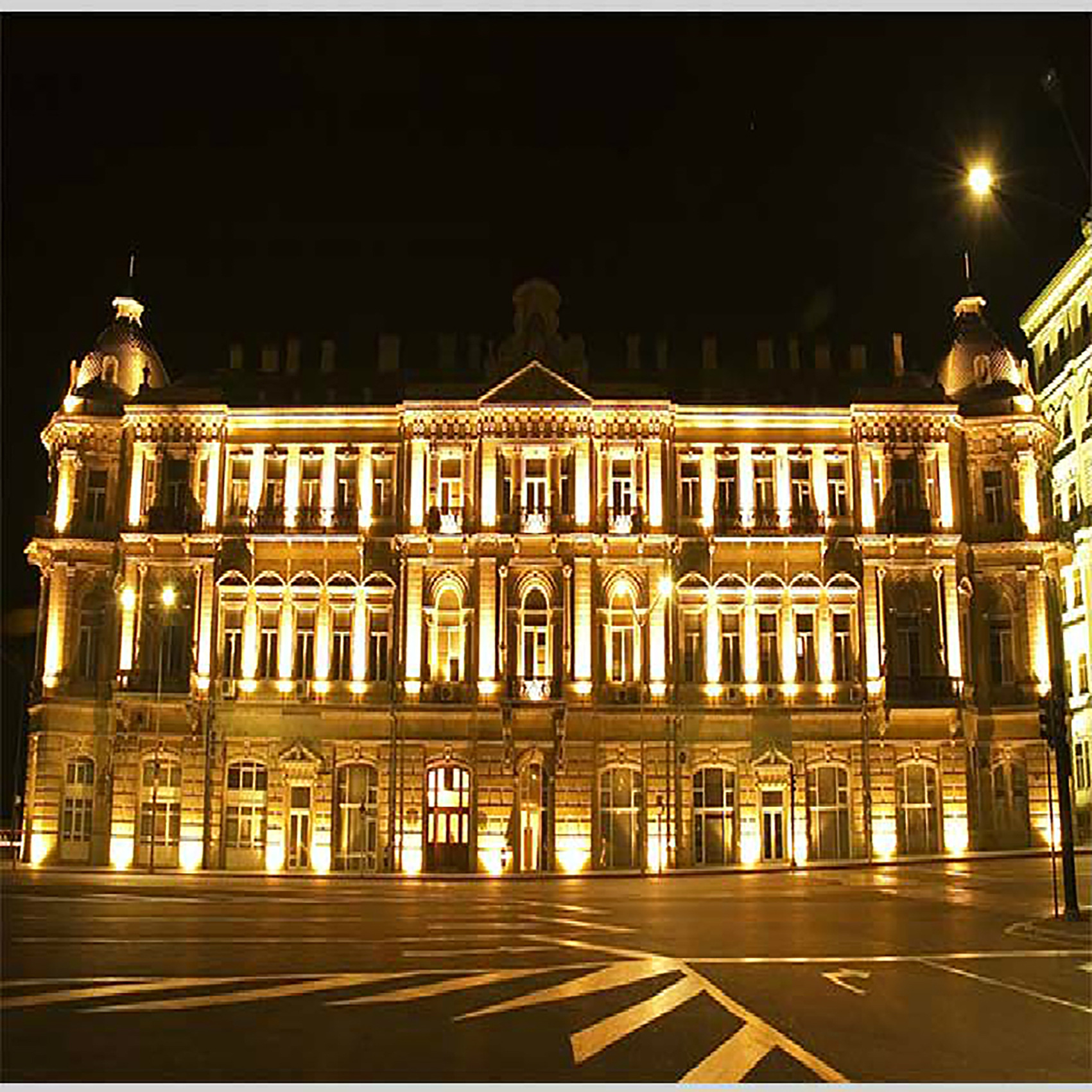 led投射灯户外窄光束投光灯50w大功效投光灯酒店照明聚光灯厂家