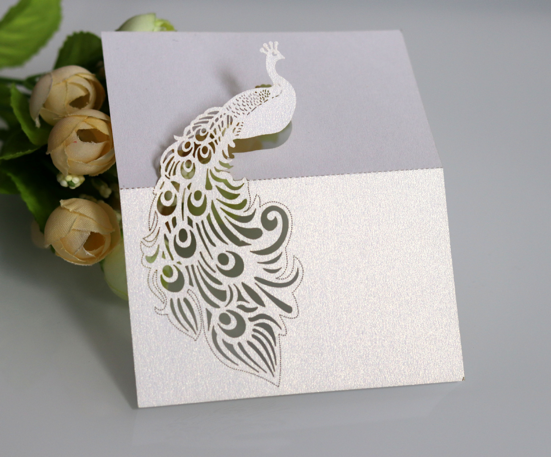 销亚马逊 镂空席位卡 立体孔雀镂空卡片签到台 结婚蝴蝶桌卡批发