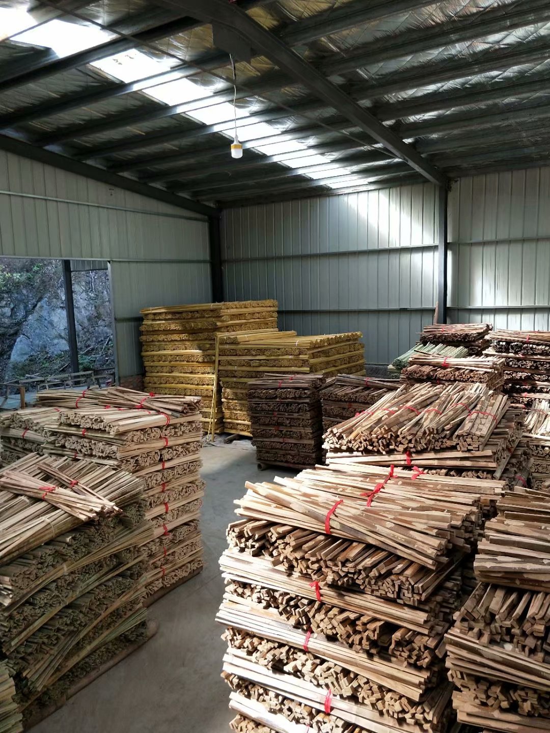 漂白鸟笼竹条竹丝园林竹子制品 竹片竹跳板篱笆 花园围栏篱笆批发