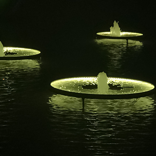 led水纹灯喷泉水纹灯公园湖面水面景观装饰景观灯led景观灯