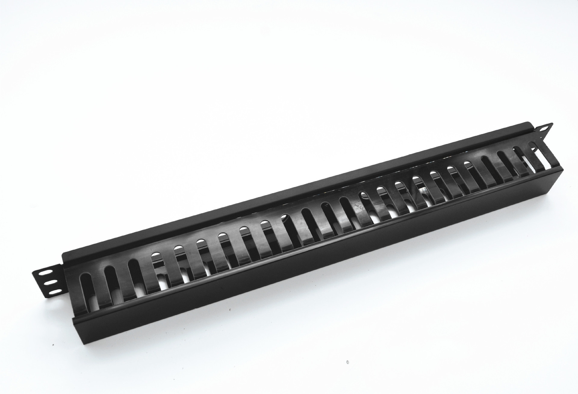 19英寸机柜24槽半塑料半金属理线器过线架1u机架式机房理线架