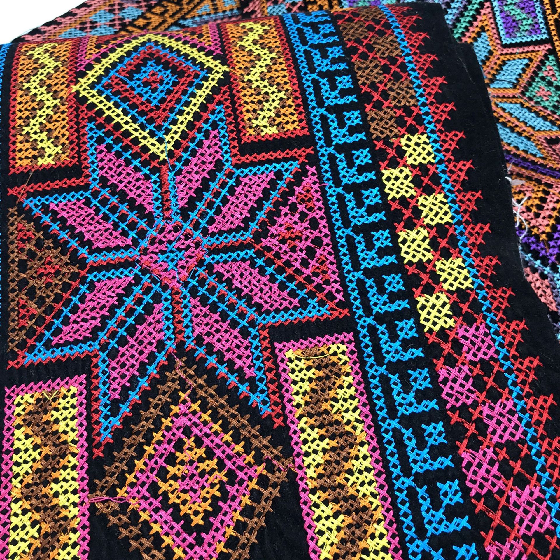 欧美民族风十字绣花边 外贸出口原单 箱包刺绣花边 重工电脑绣花