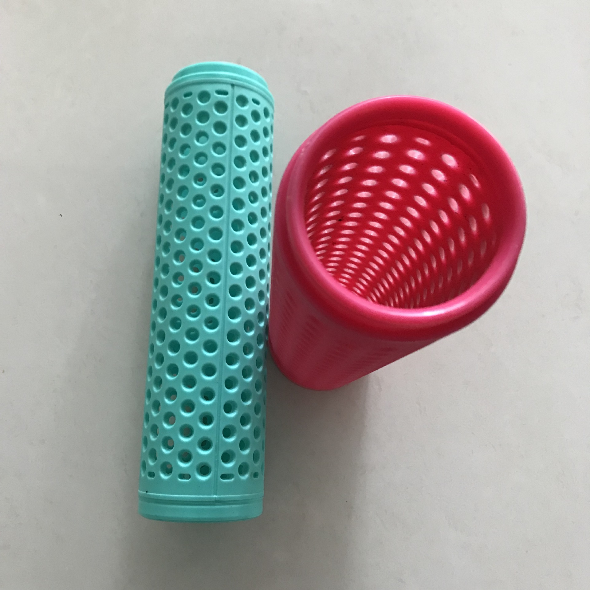 厂家直销塑料蒸纱管槽筒管染色管纺织纱线管染色宝塔网管平头线管