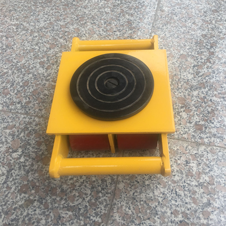 搬运小坦克车可以替代传统的滚杠搬运.