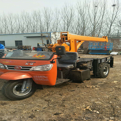 五征三轮吊车 厂家直销农用三轮吊车 32马力5吨起重吊车