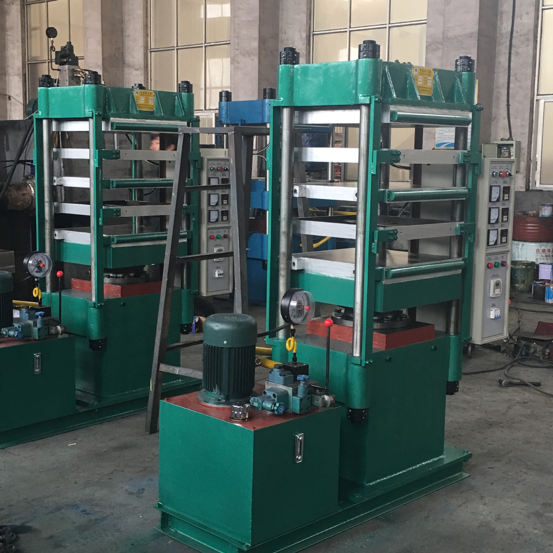 供80t多层平板硫化机 硅橡胶模压成型机 可定制手动热压压片机