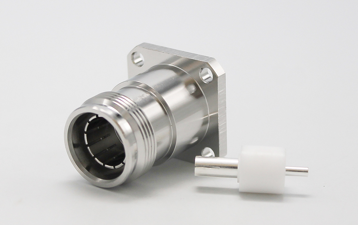 生产射频连接器4.3/10母头法兰连接器接rg402电缆4.3/10-kfb3