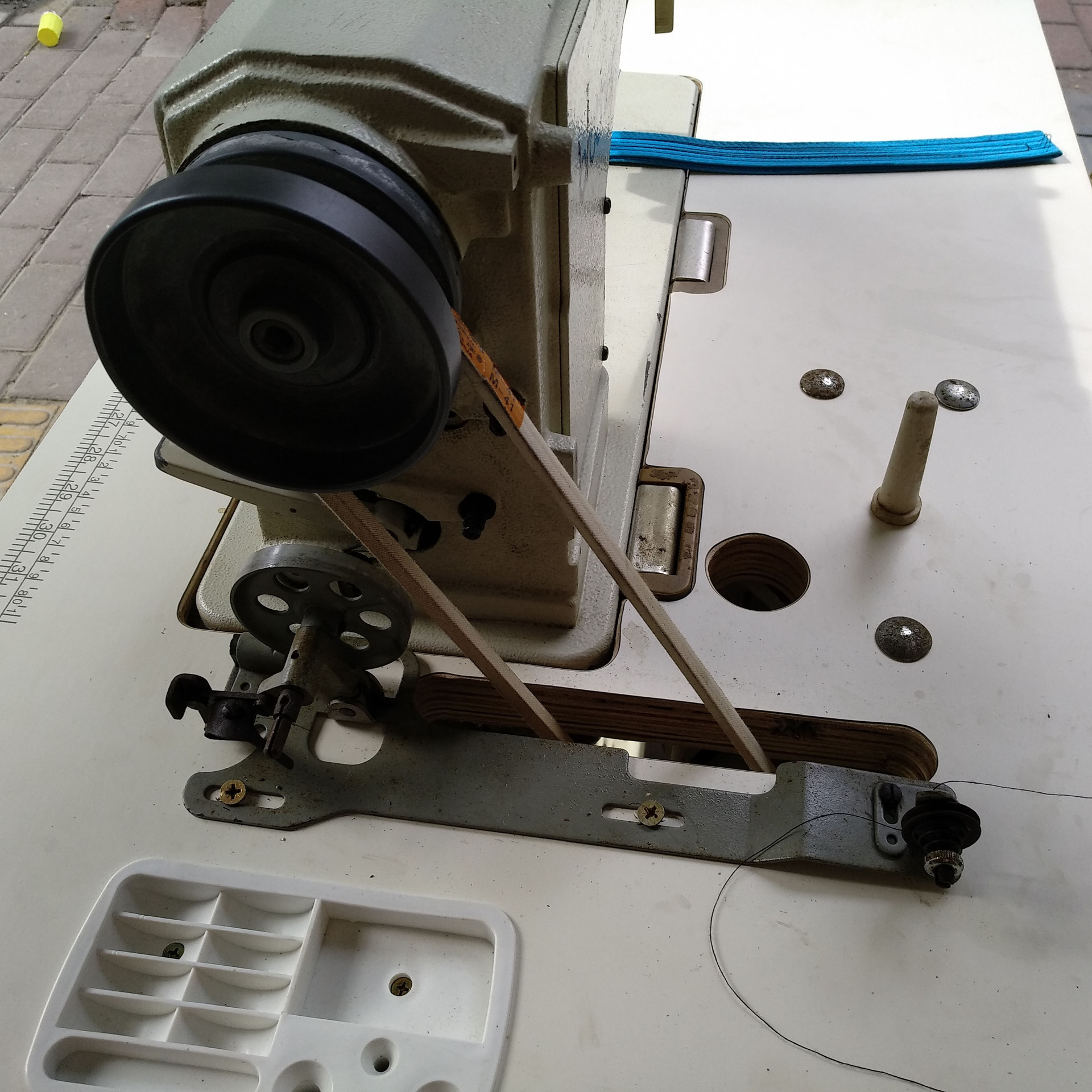 供应二手进口缝纫机兄弟牌842双针车brother双针机双针服装设备