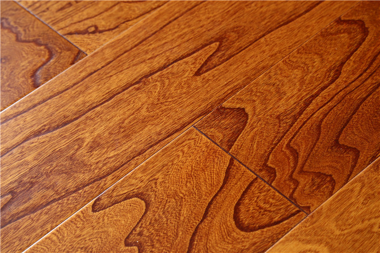 榆木多层实木复合木地板 适用于室内装饰功能防腐 防潮 地暖地热