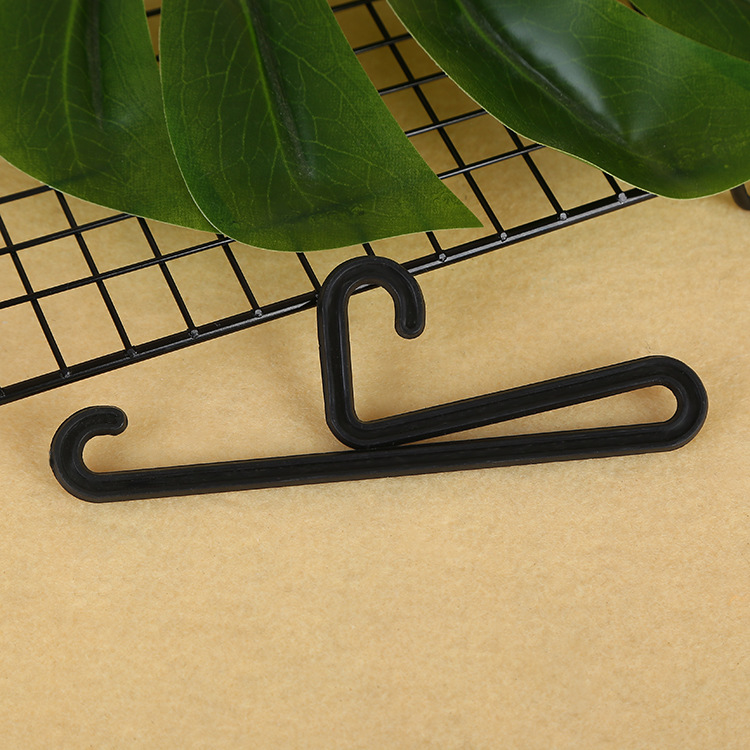 批发黑色大弯钩 塑料钩子 龙形挂钩 塑料鞋钩 袜子挂勾