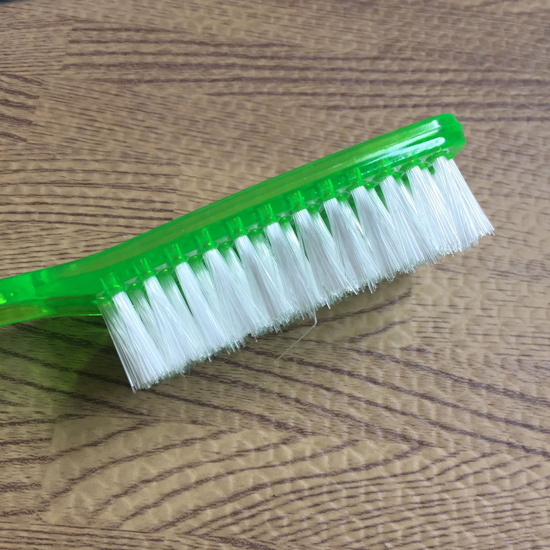 大号水晶鞋刷 塑料刷子 两元家居日用地摊货源 2元商品临沂批发