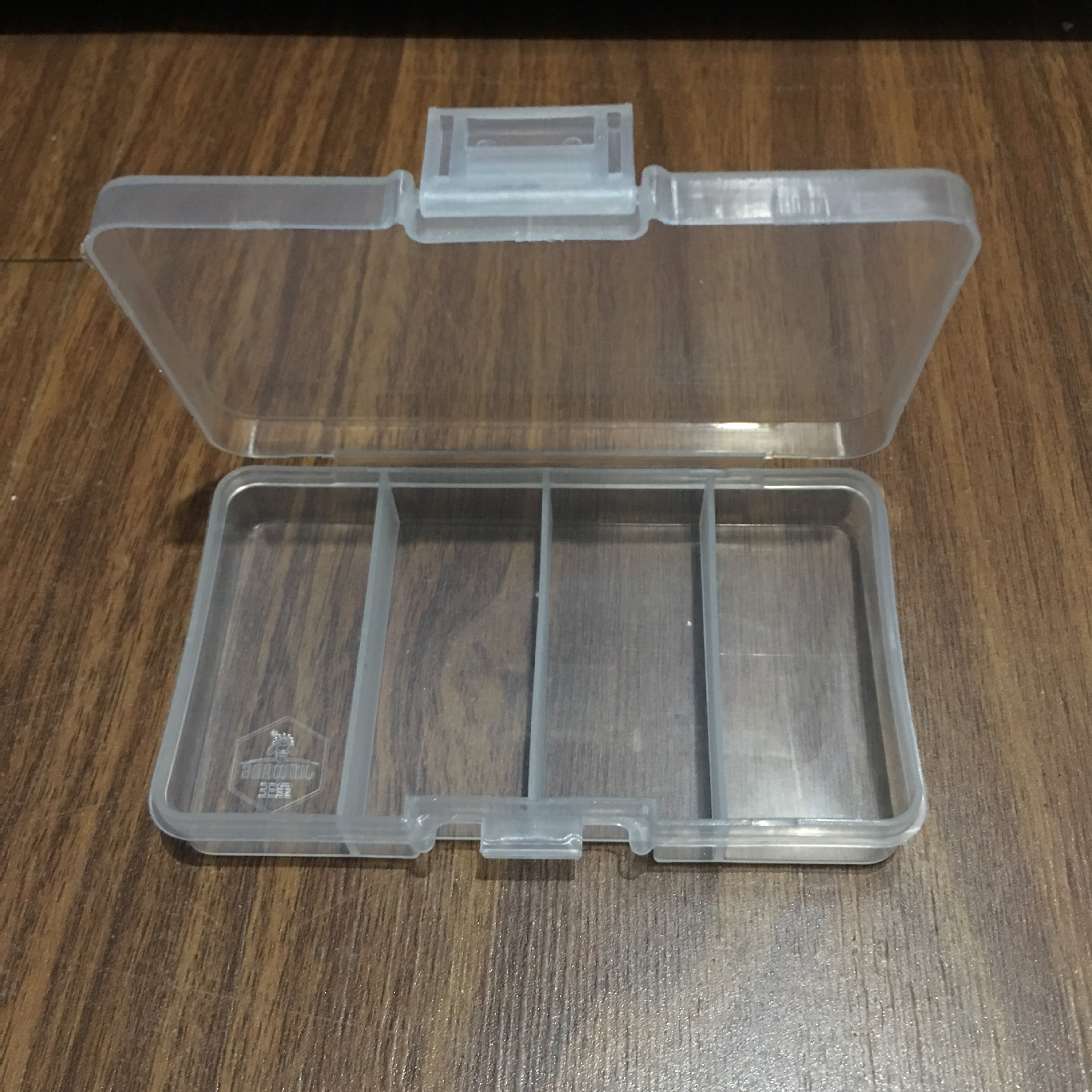 pp翻盖4格塑料盒 药品分装盒 长条四格 便携小药盒 塑料包装盒