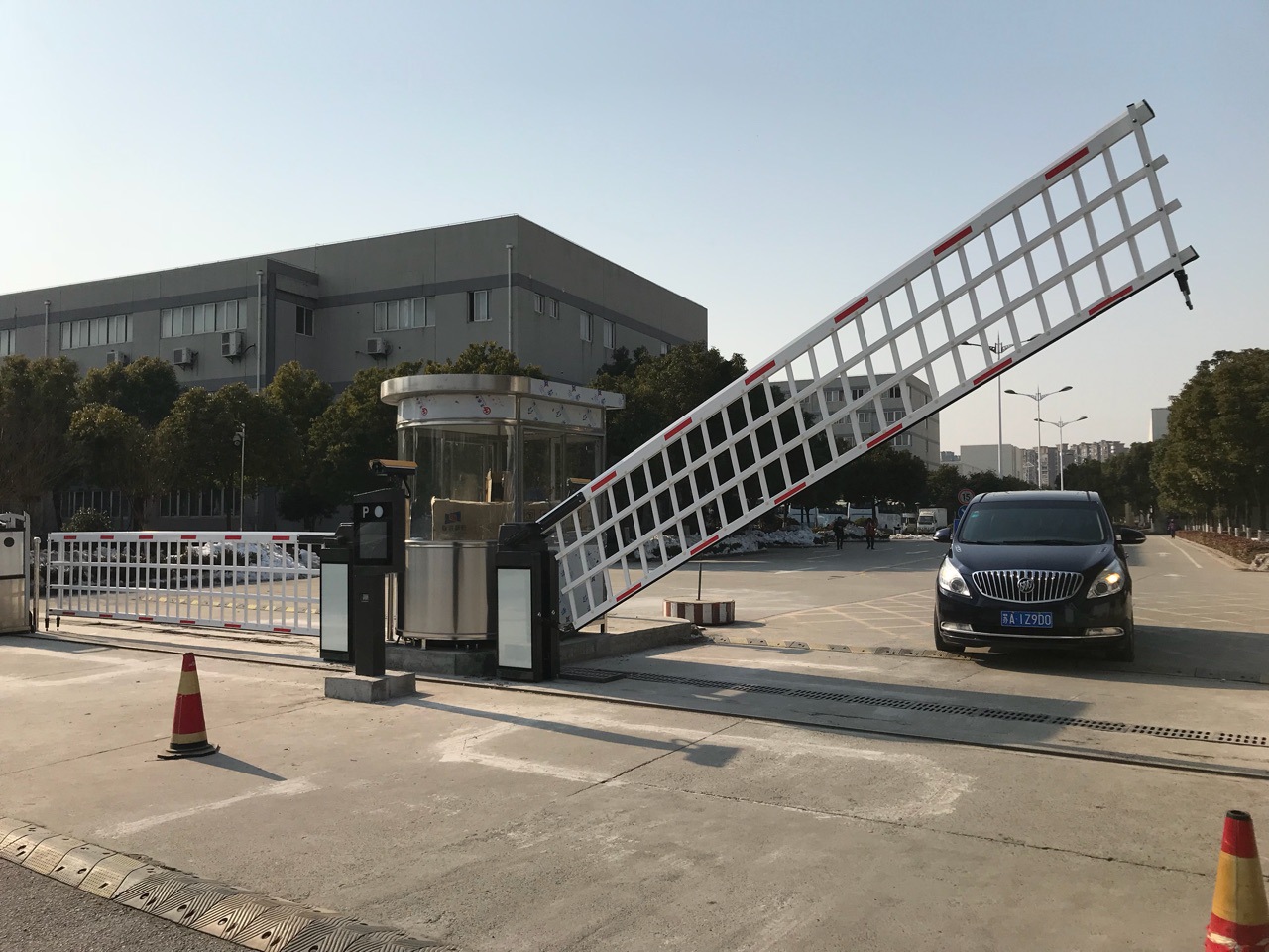 百胜空降道闸门/南京源头厂家直销, 图片_高清大图 - 阿里巴巴