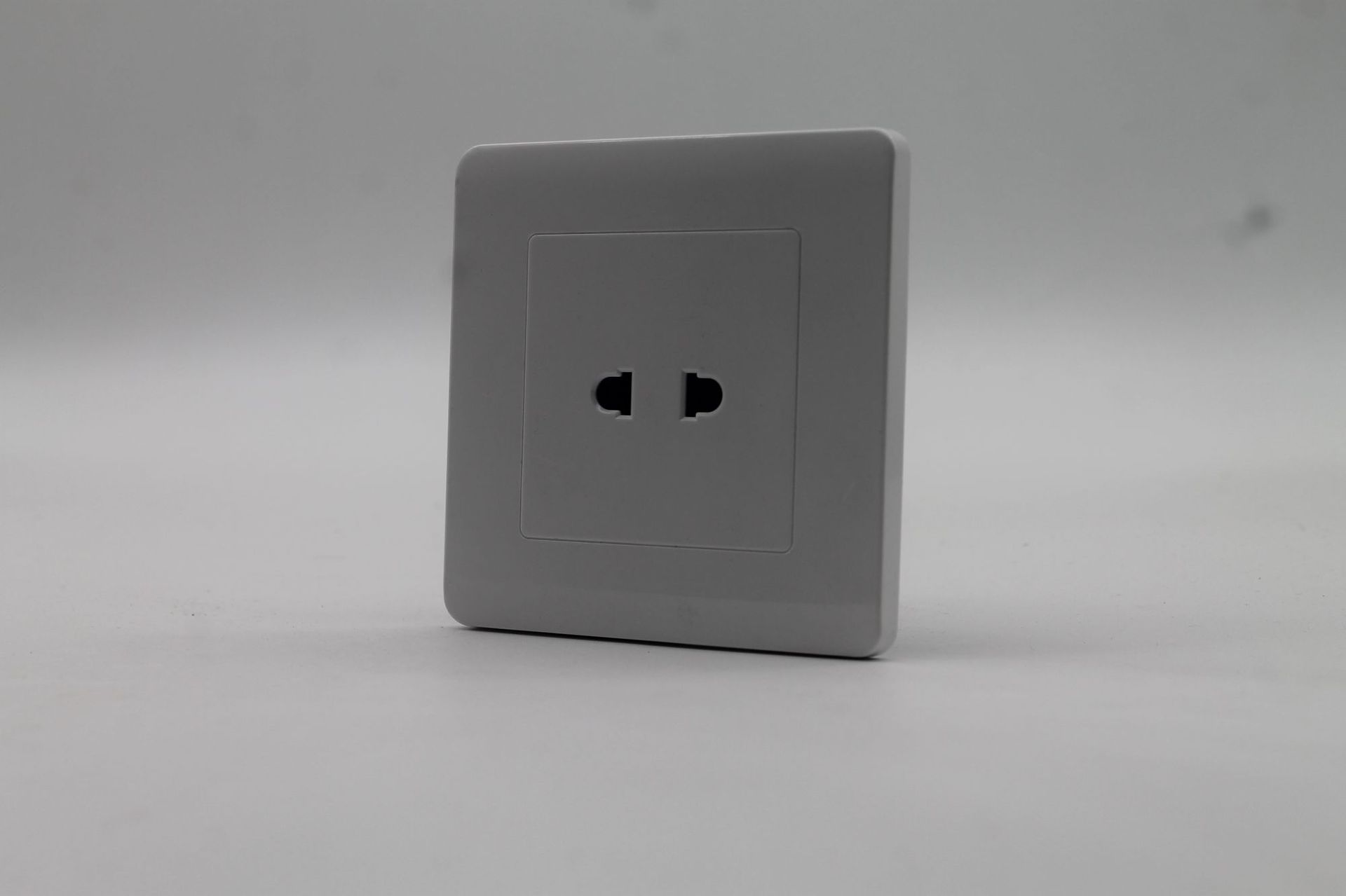 墙壁开关插座二孔插座两极插座单相两极插座