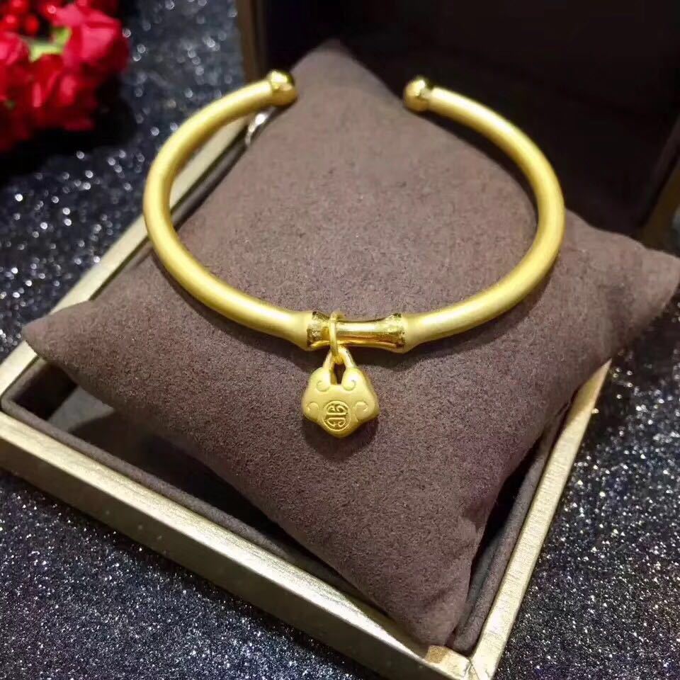 新款镀金长命锁手镯女成人民族风镀黄金色手环久不掉色镀金镯子