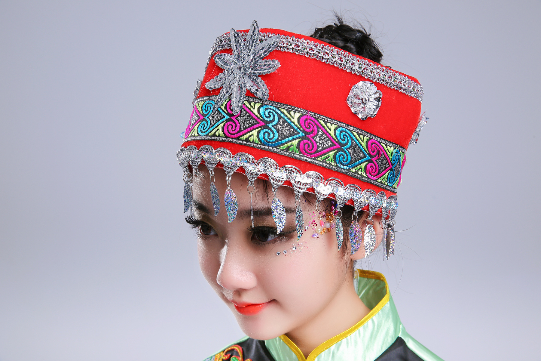 新款儿童56个民族演出服饰土家族幼儿少数民族表演服装土家舞蹈服