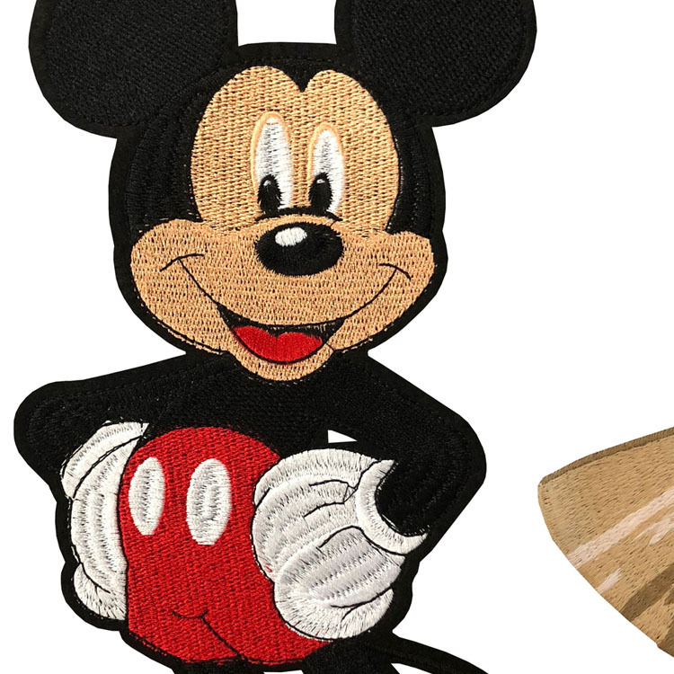 厂家直销卡通米奇刺绣布贴带胶可烫可逢服装童装包包辅料大量批发