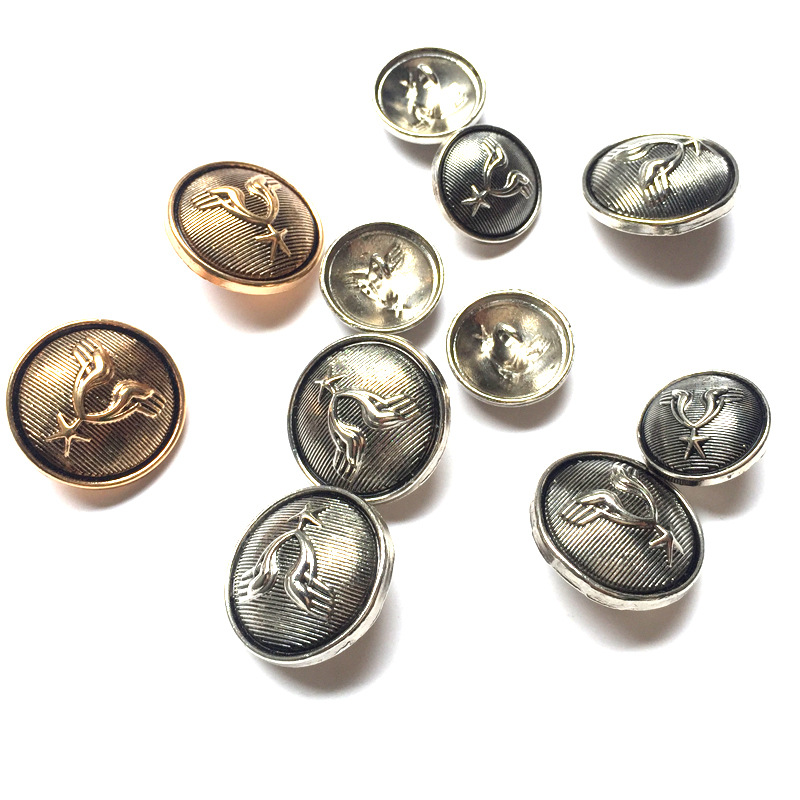 高档纽扣扣子 金属西装扣金色四叶草浮雕高脚西服钮扣 合金手缝扣